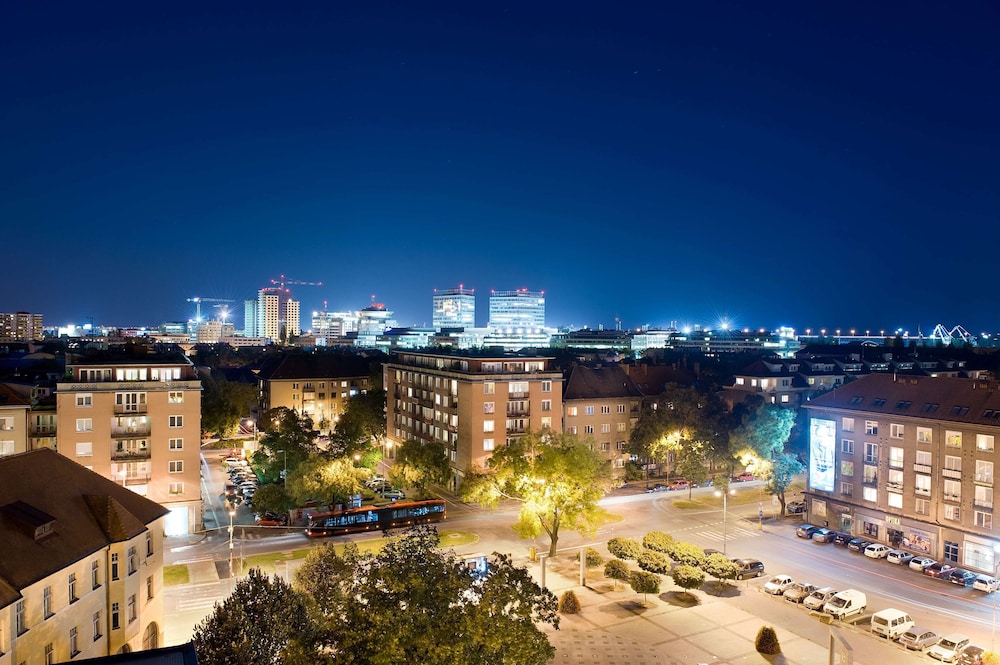 Deluxe Suite, 1 Bedroom, Terrace, City View (Including daily refilled free minibar) - Photo 6