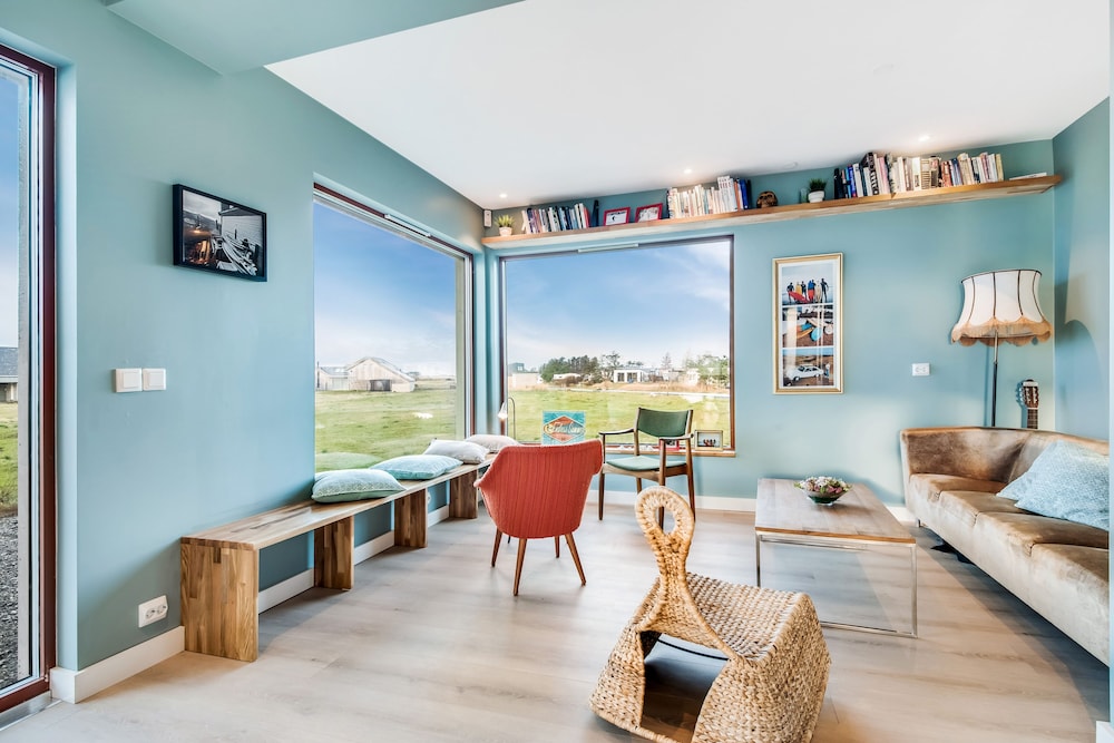 Family Room photo 3