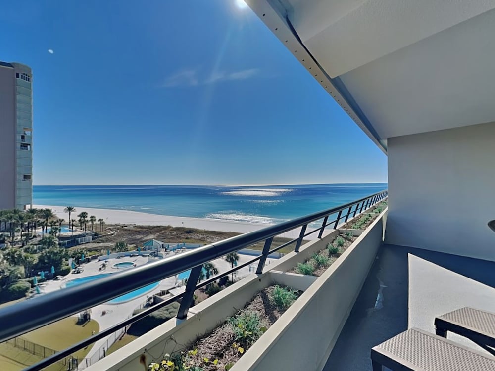 Condo (2 Bedrooms)
