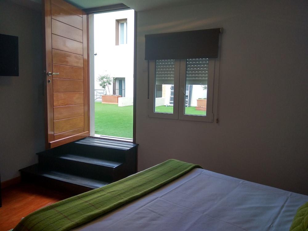 Double Room, 1 King Bed (interior)