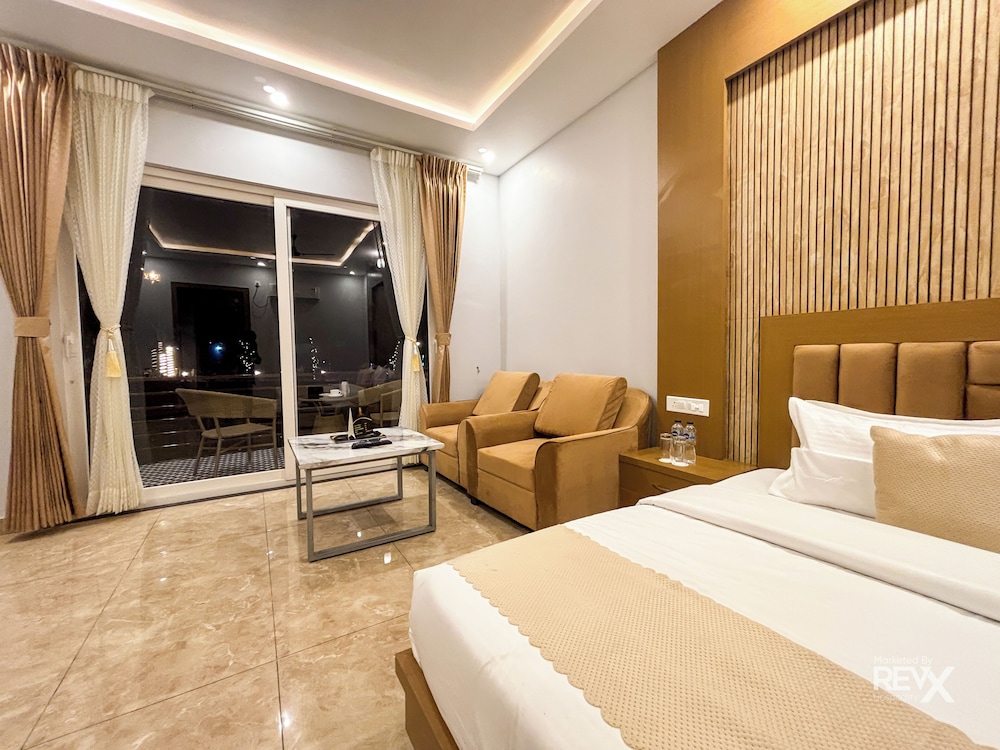 Royal Room