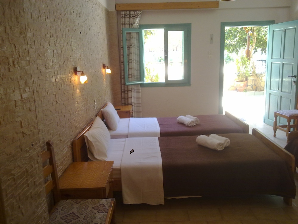 Standard Room - Photo 5