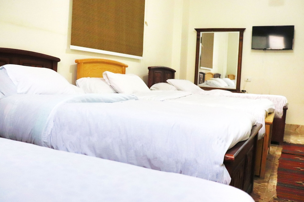 Comfort Triple Room, Private Bathroom photo 2