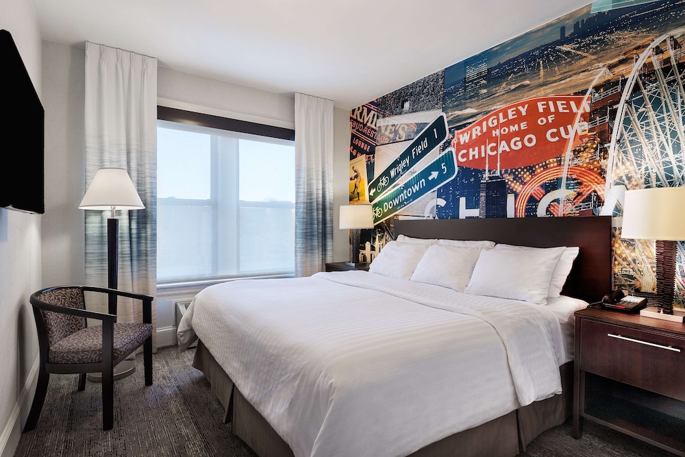 Deluxe Room, 1 King Bed - Photo 1