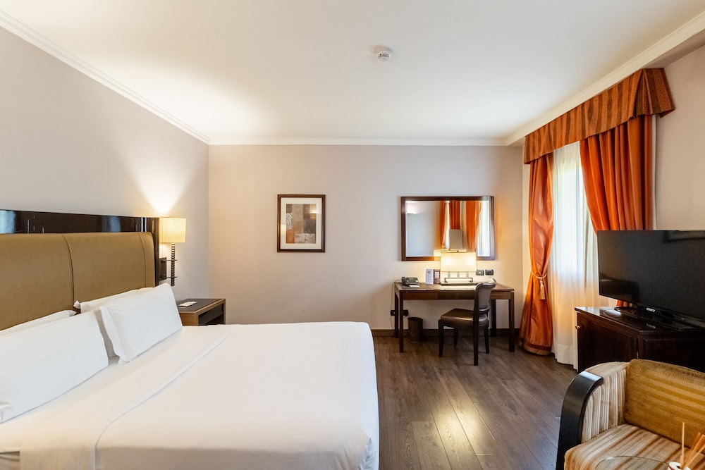 Executive Suite photo 2