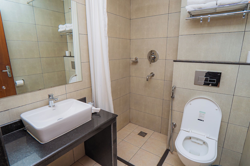 Deluxe Twin Room - Photo 18