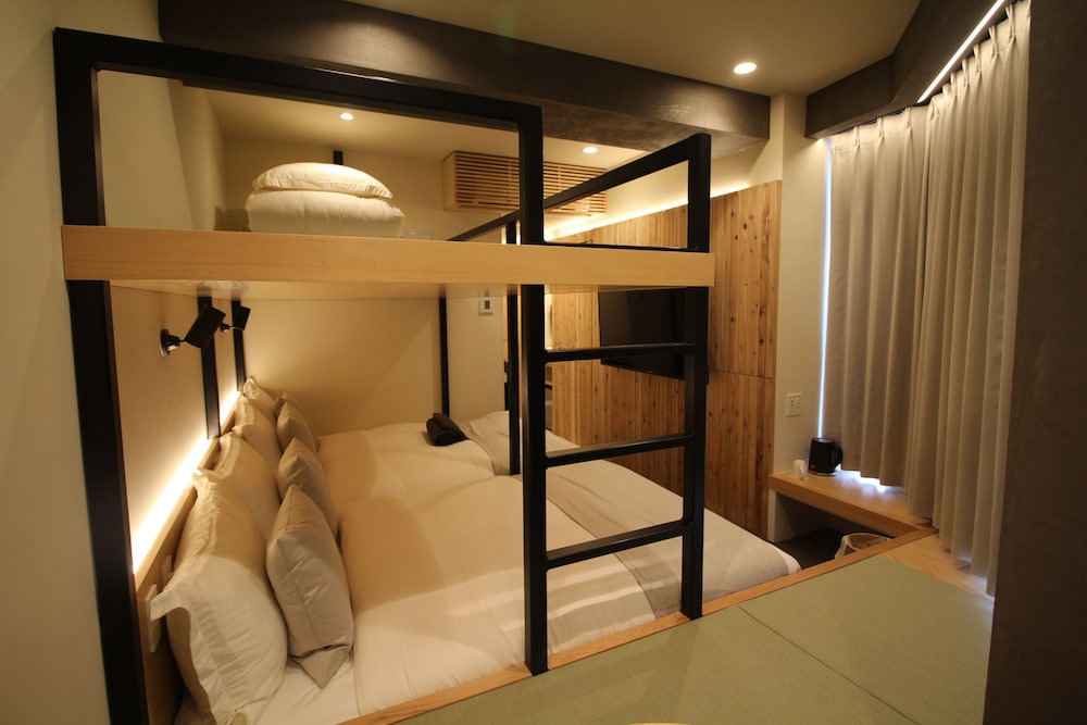Deluxe Triple Room Max5 Comfort3, Non Smoking photo 3
