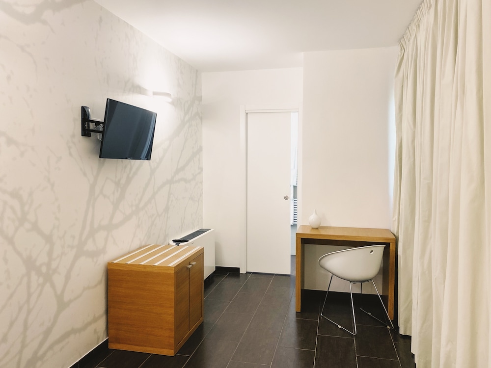 Exclusive Double Room, Garden View, Garden Area photo 3