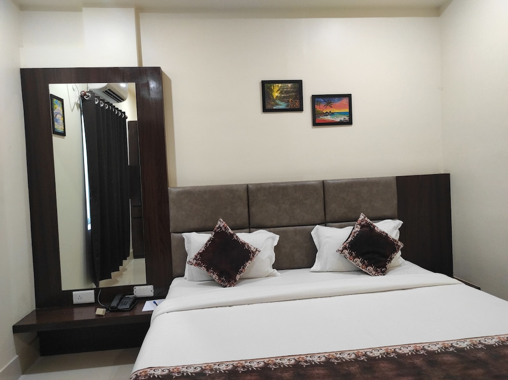 Executive Room - Photo 5