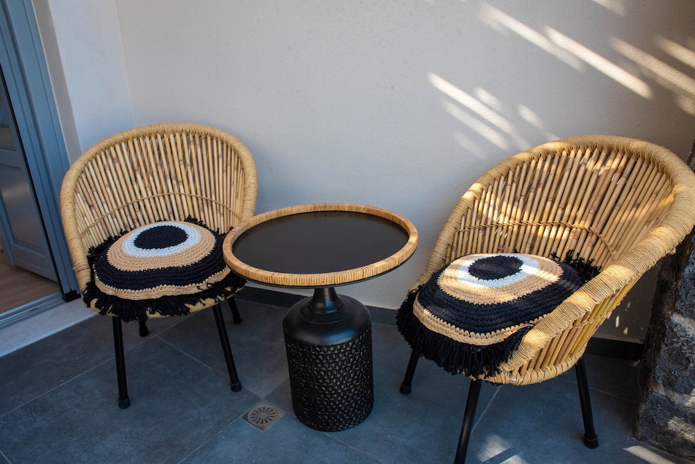 Superior room with outdoor hot tub - Photo 14