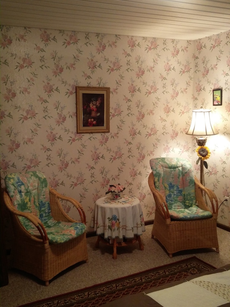 Standard Room, 1 Bedroom, Non Smoking photo 3