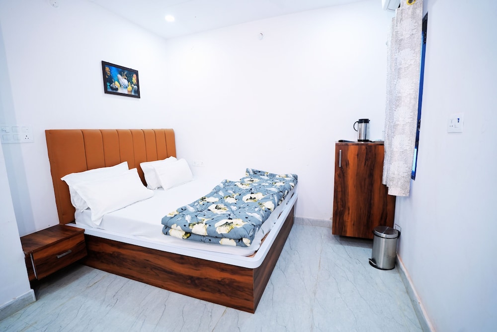 Deluxe Double Room, City View