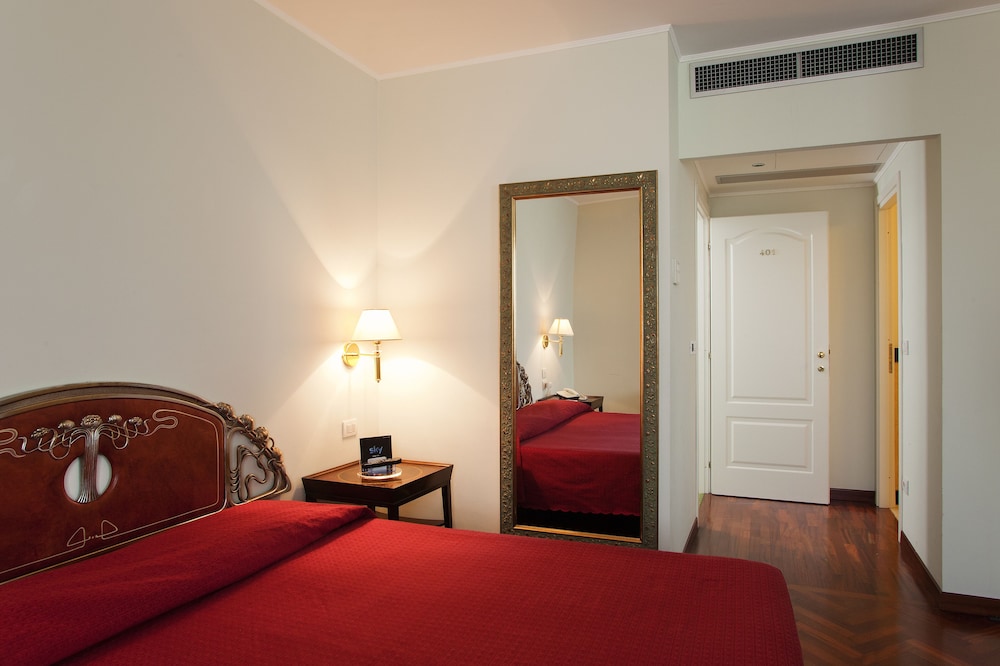 Standard Double Room Single Use photo 1