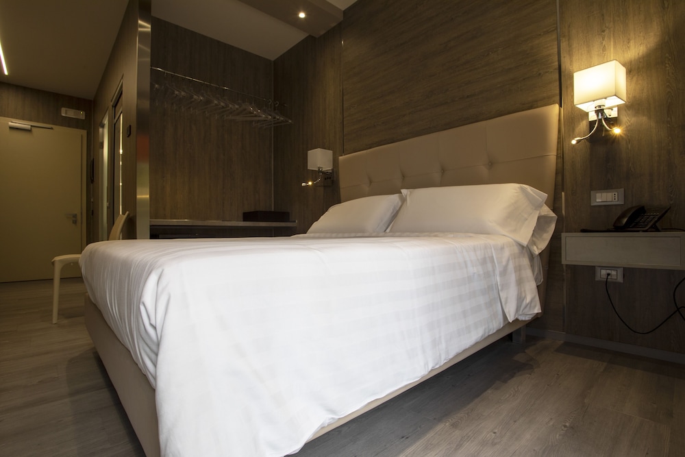 Superior Triple Room - Photo 2