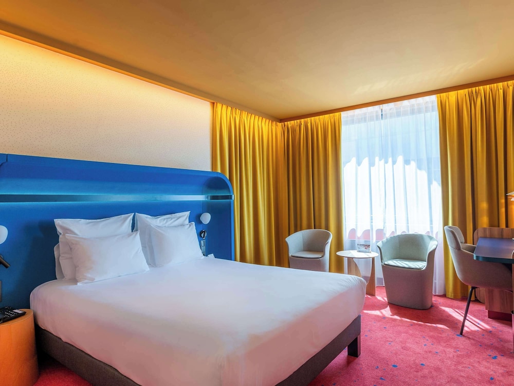 Superior Room, 1 Queen Bed - Photo 3