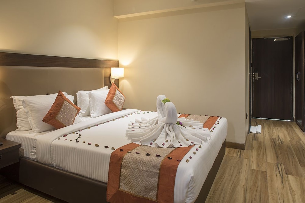Deluxe Double Room, 1 Double Bed, Non Smoking - Photo 13