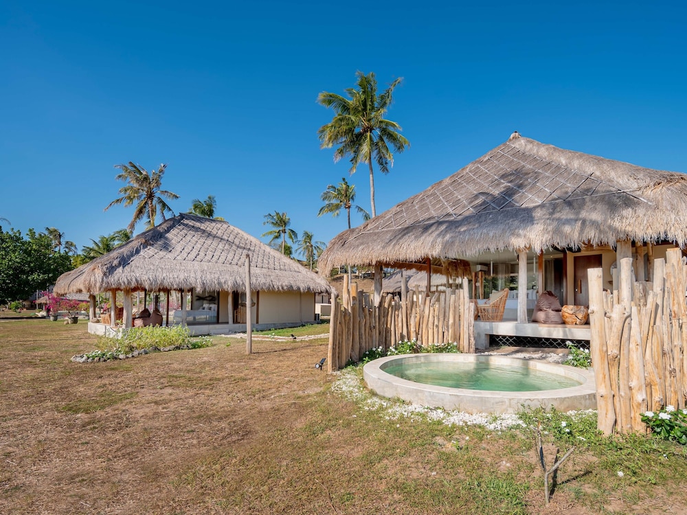 Beach Plunge Family Villa - Photo 13