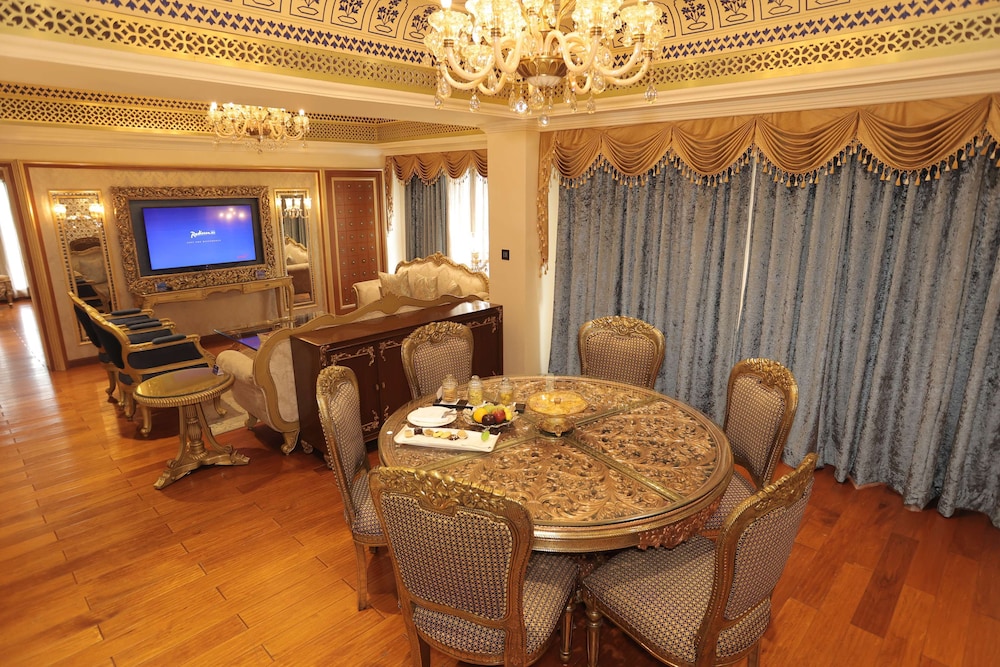 Presidential Suite photo 3
