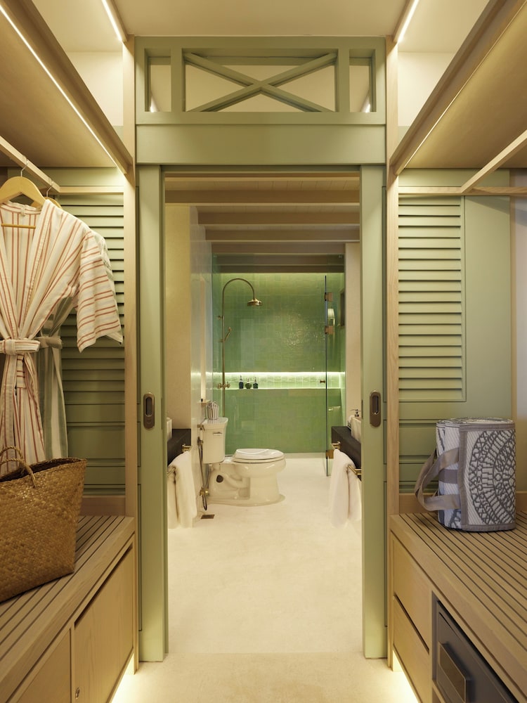 Villa Cagney 1 Bedroom - Canary Suite - King - Photo 7