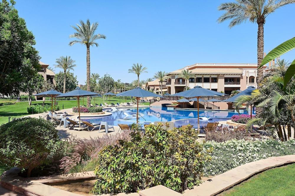 Suite, 1 King Bed, Pool Access (Poolside)