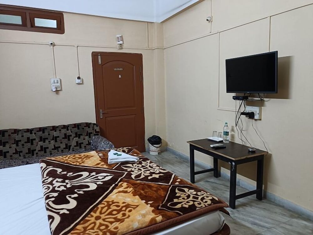 Deluxe Room - Photo 7