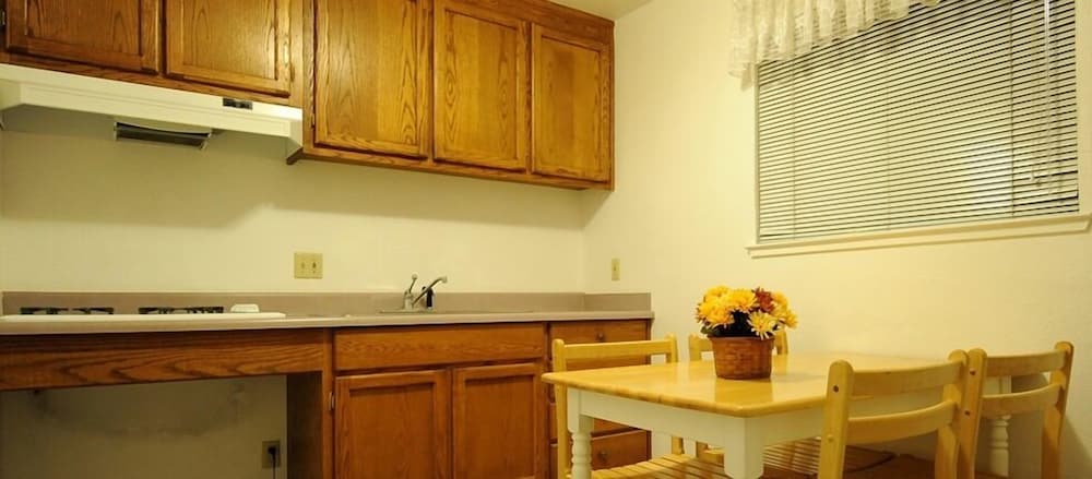 Premium Double Room, 2 Bedrooms, Kitchenette, Hill View photo 2
