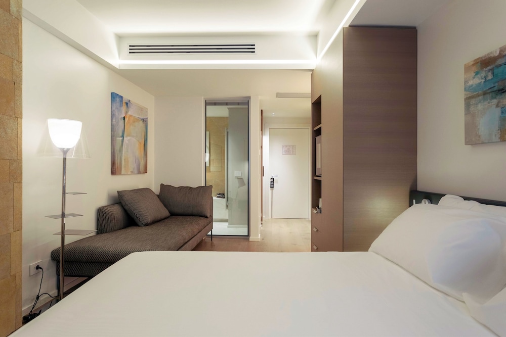 Senior Room, 1 Bedroom - Photo 1