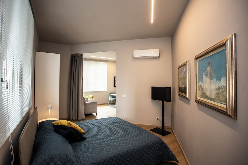 Deluxe Suite photo 3