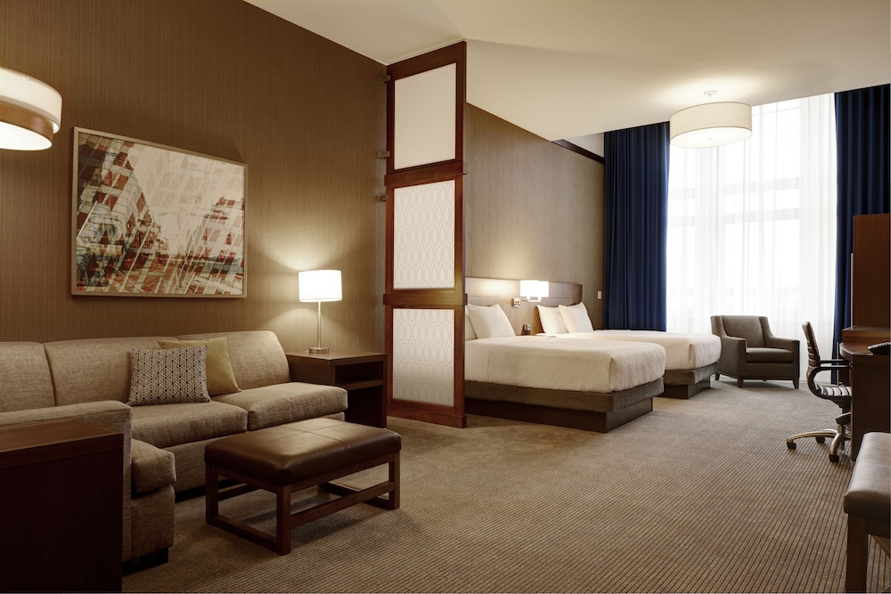 Room, 2 Queen Beds photo 2