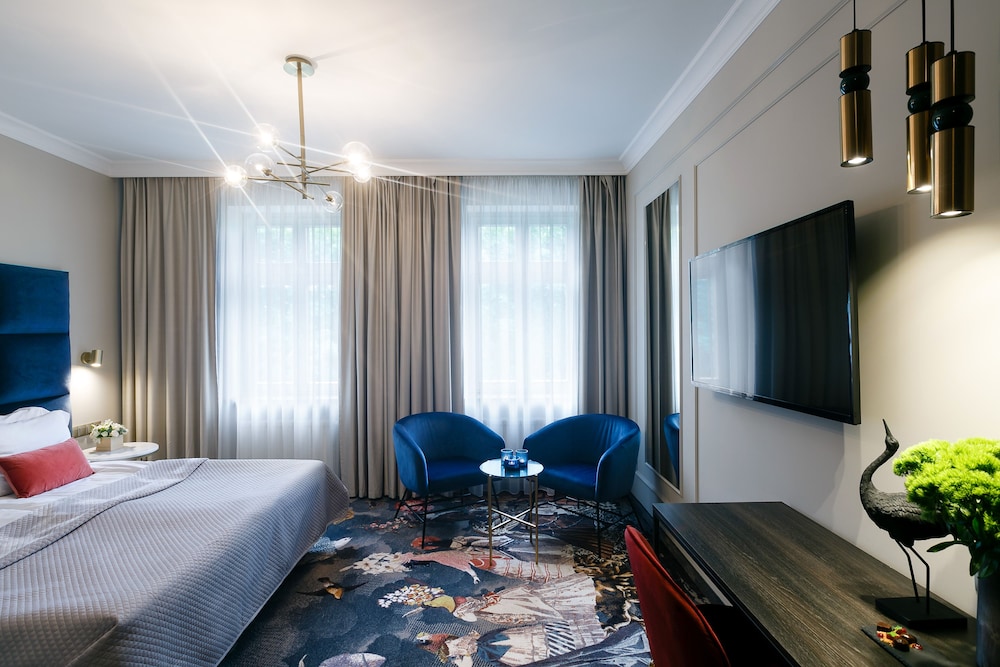 Classic Double or Twin Room - Photo 8