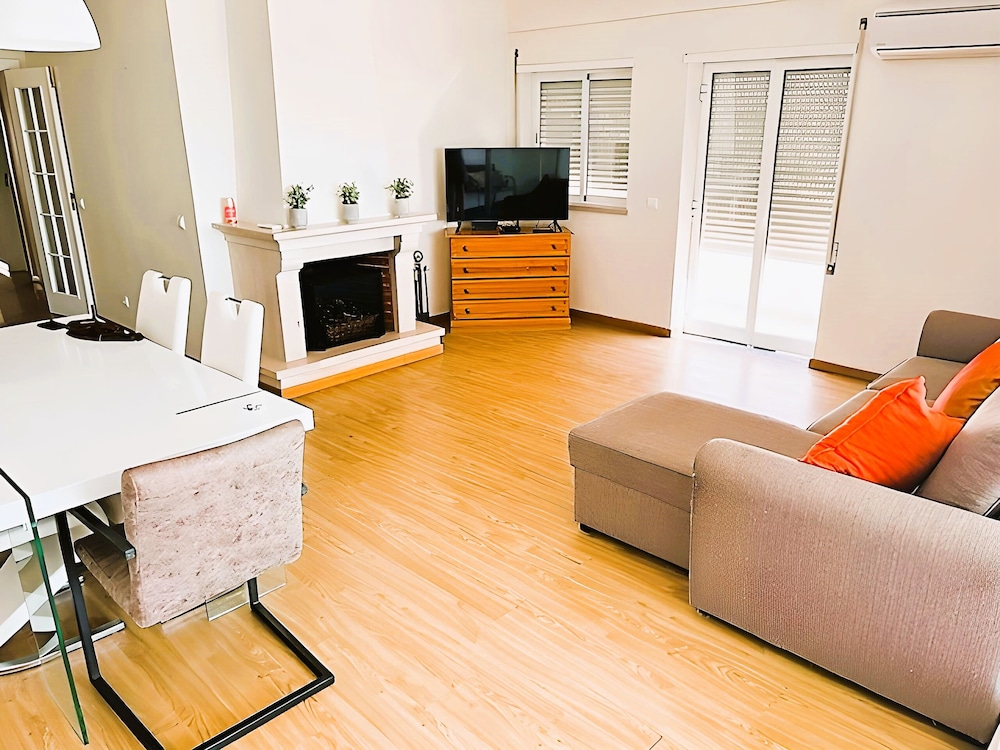 Apartment, 3 Bedrooms, Accessible, Smoking