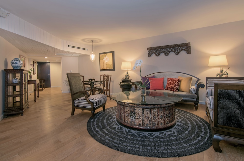 Executive Family Suite thumbnail 6