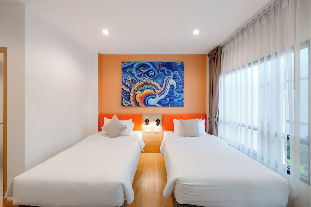 Deluxe Twin Room photo 2