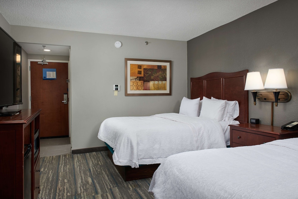 One Queen Bed, Accessible - Photo 1