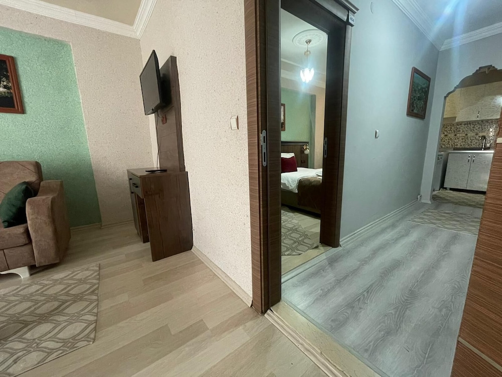Quadruple Room - Photo 3