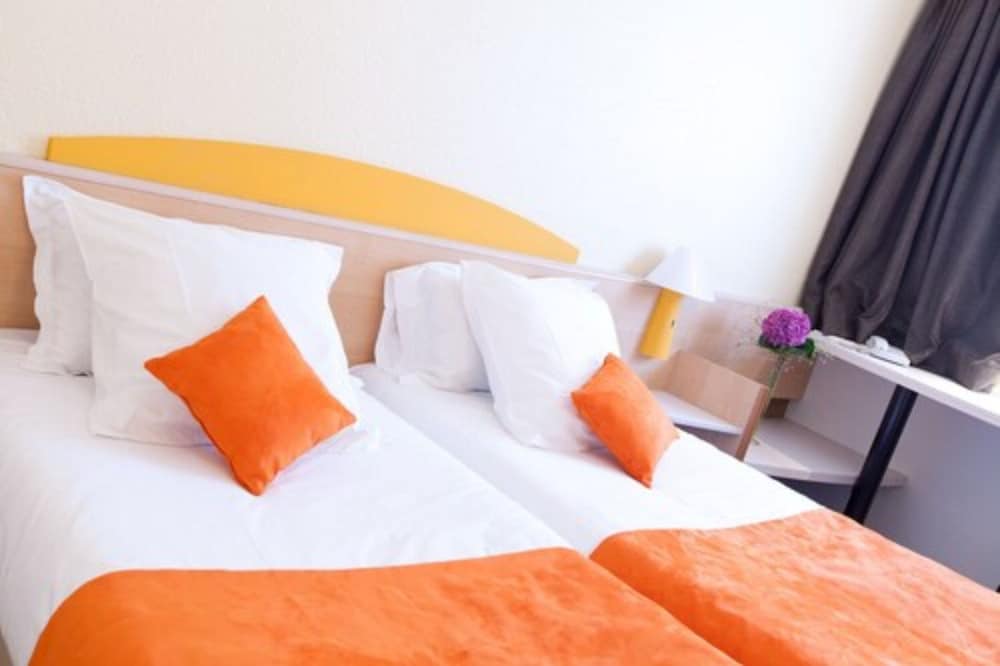 Standard Twin Room, 2 Twin Beds photo 1