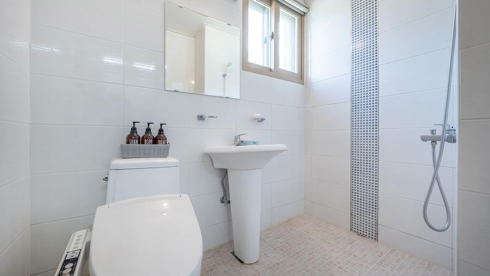 Basic Room, 1 Bedroom (A_201) - Photo 12
