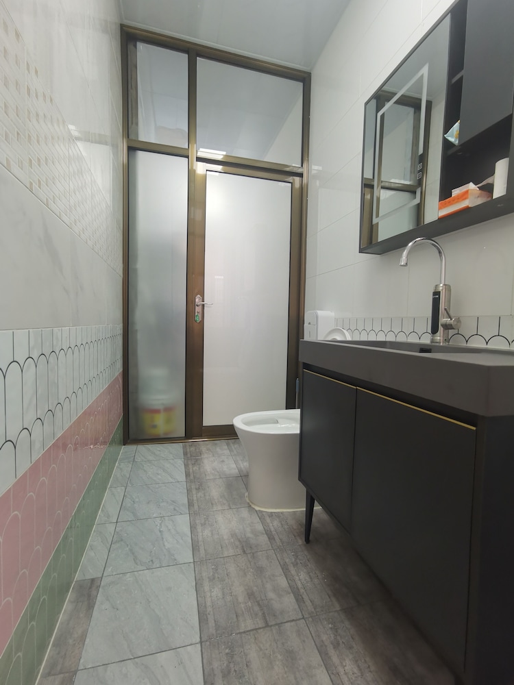 Elite House photo 2