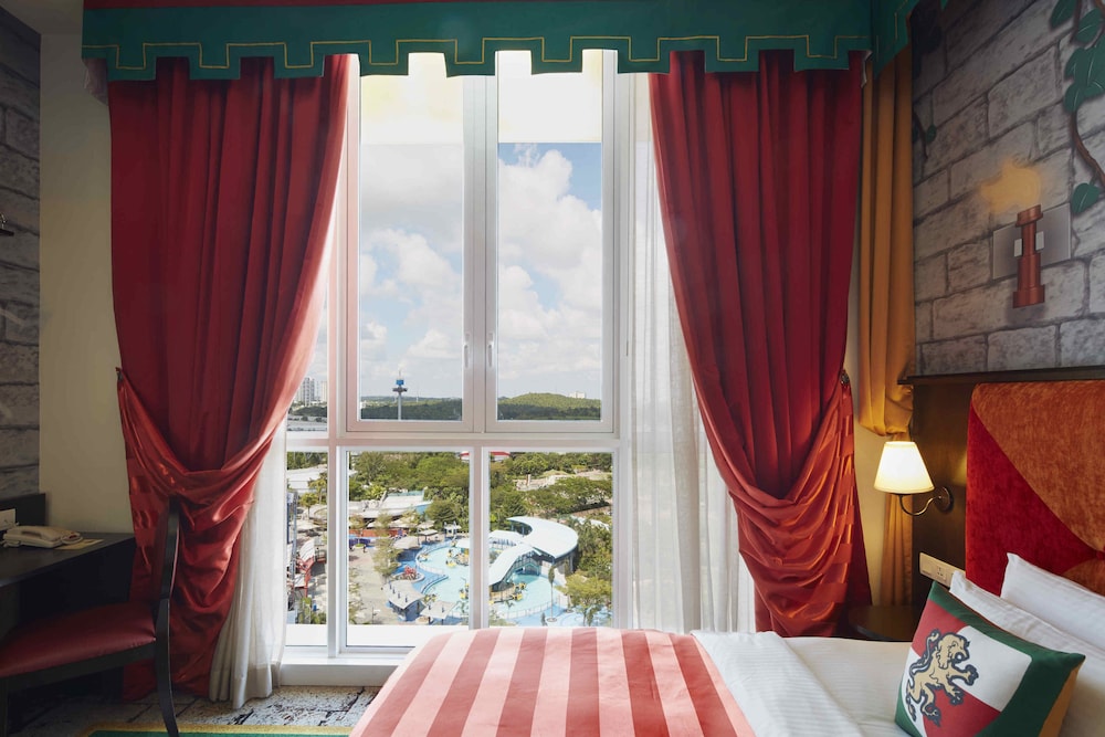 Premium Themed Room - Kingdom photo 3