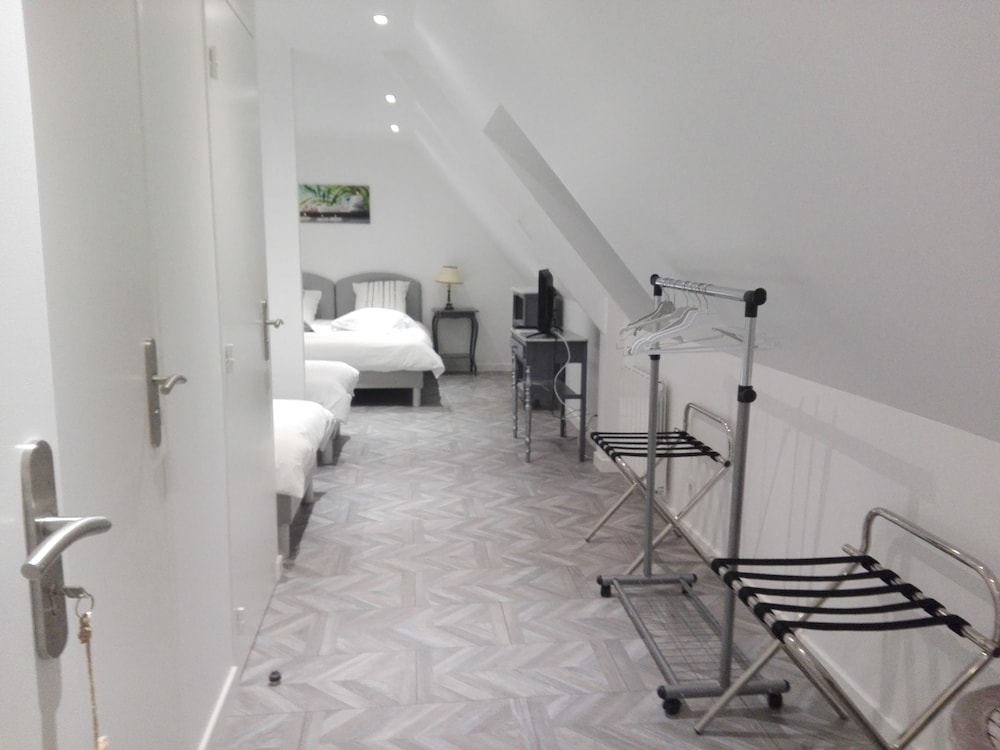 Family Room, Multiple Beds photo 2