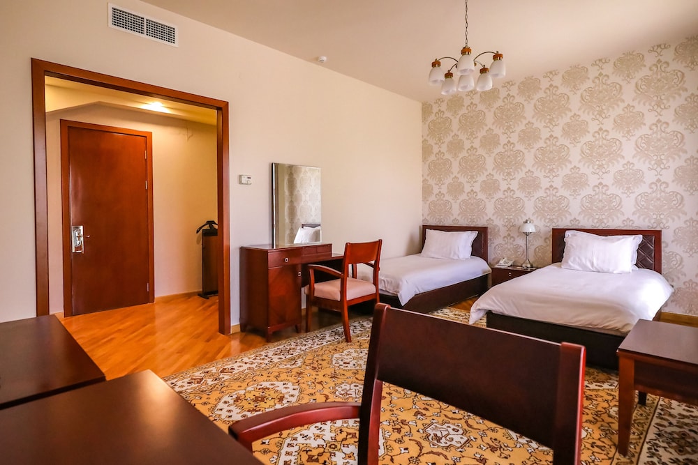 Standard Twin Room photo 3