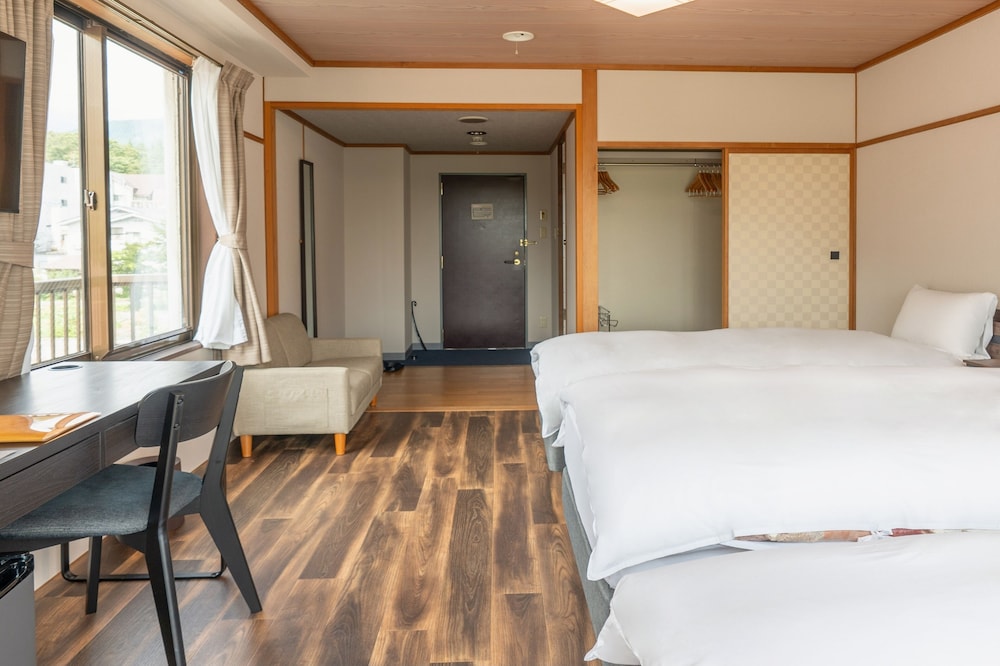 Deluxe Triple Room - Photo 3