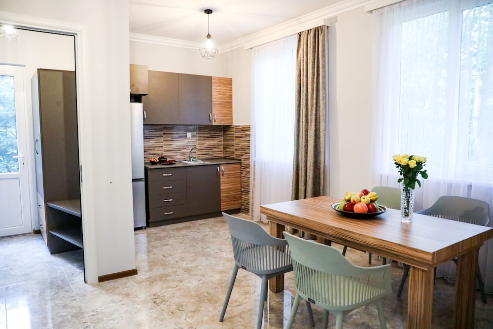 Family Apartment photo 3