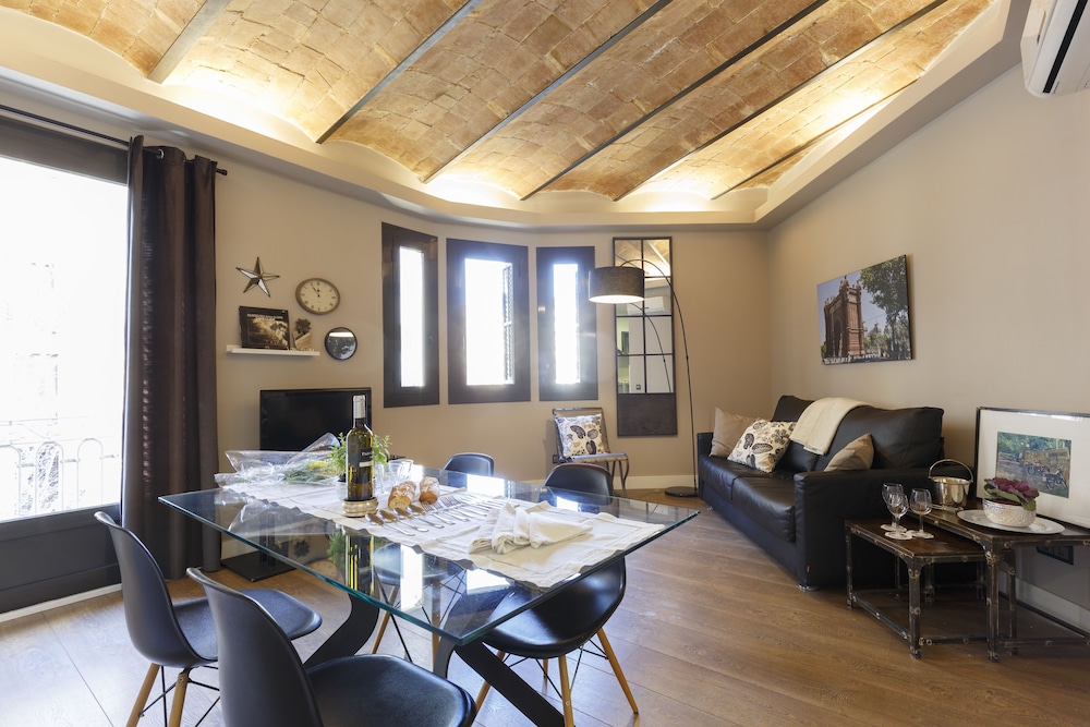 Standard Apartment, 2 Bedrooms, Kitchen, City View photo 2
