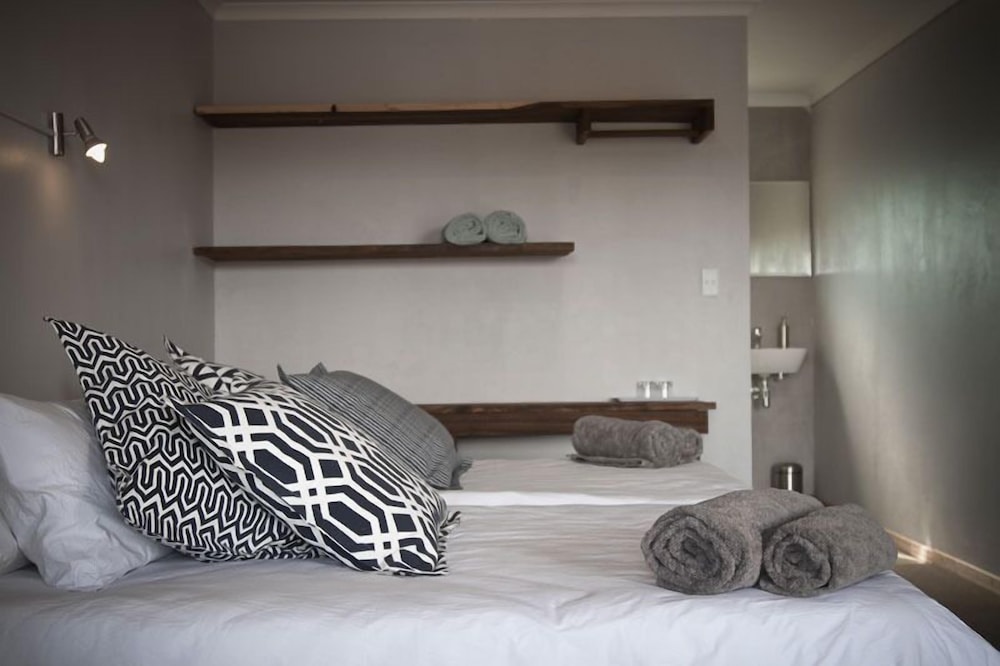 Standard Room photo 3