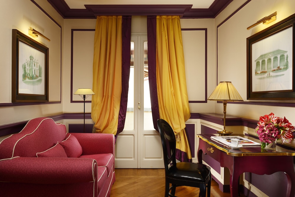 Suite, City View - Photo 5