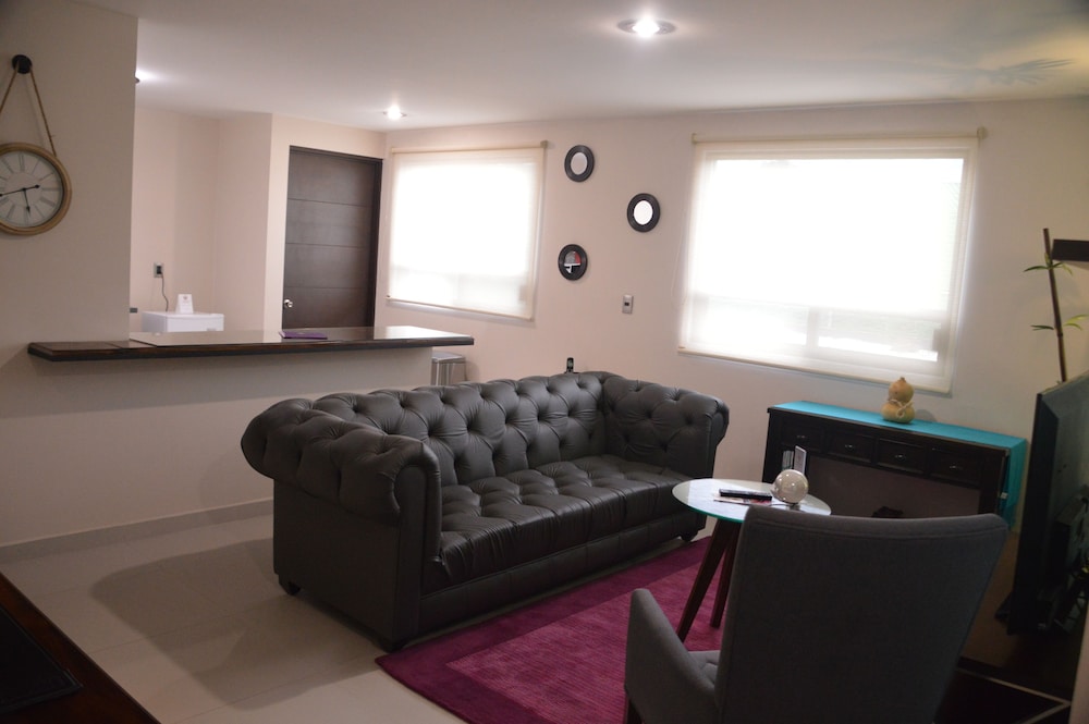 Luxury Suite photo 2
