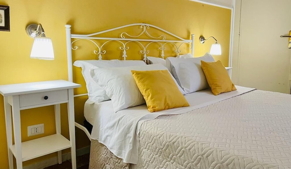 Economy Double Room photo 1