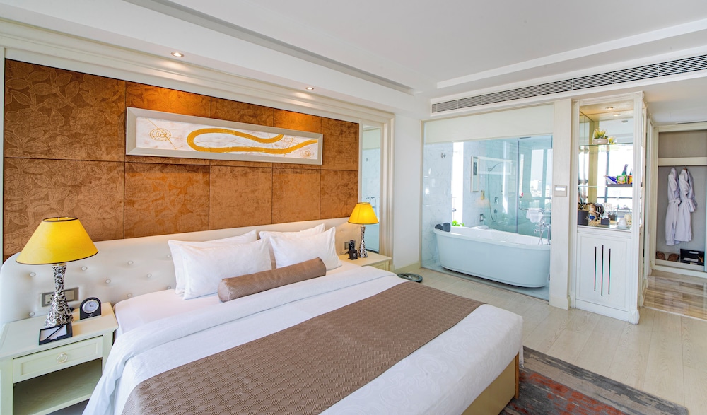 Junior Suite Double River Front - Photo 5