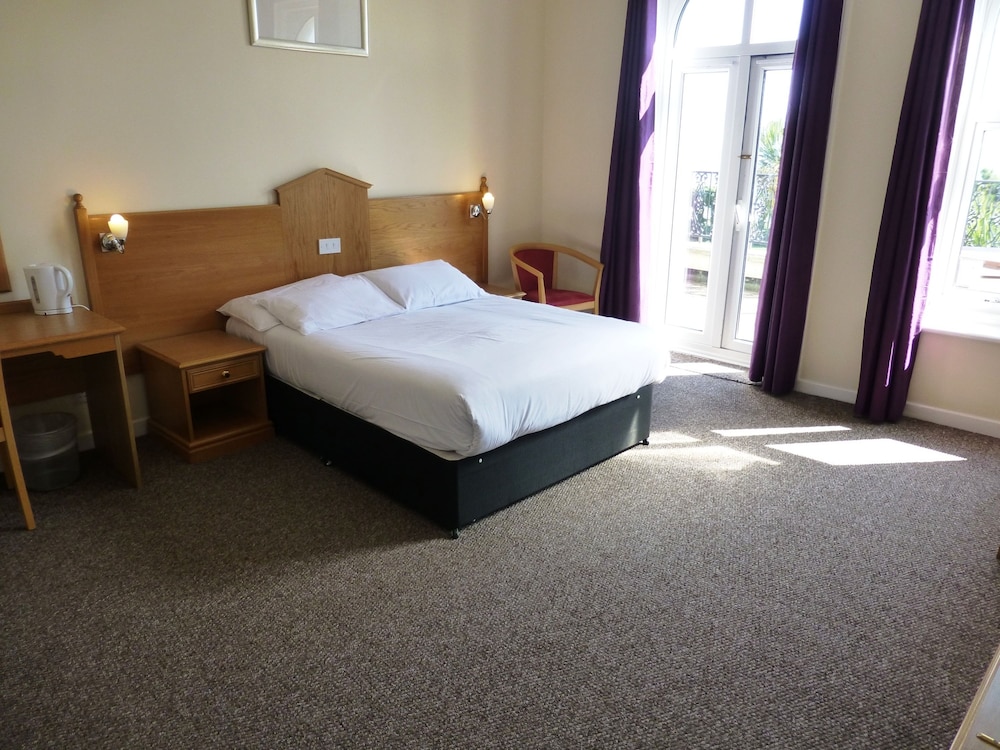 Standard family of 5 room photo 1